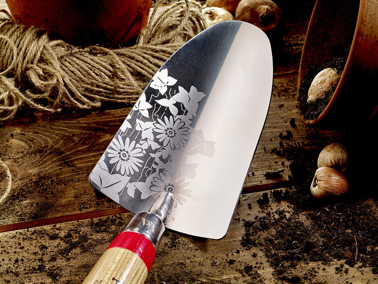 Bulldog Pedigree Stainless Steel V&A Hand Trowel