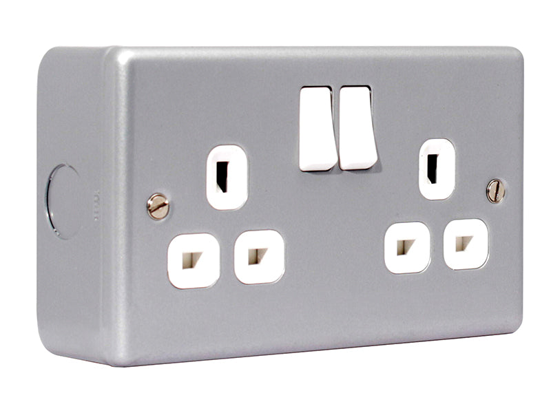 Masterplug Metal Clad Switched Socket