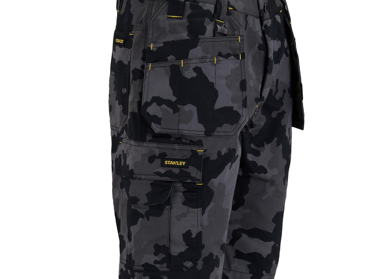 STANLEY® Clothing Hanley Camouflage Holster Shorts