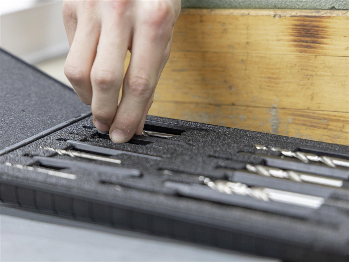 Wiha Screw Extractor Set, 16 Piece