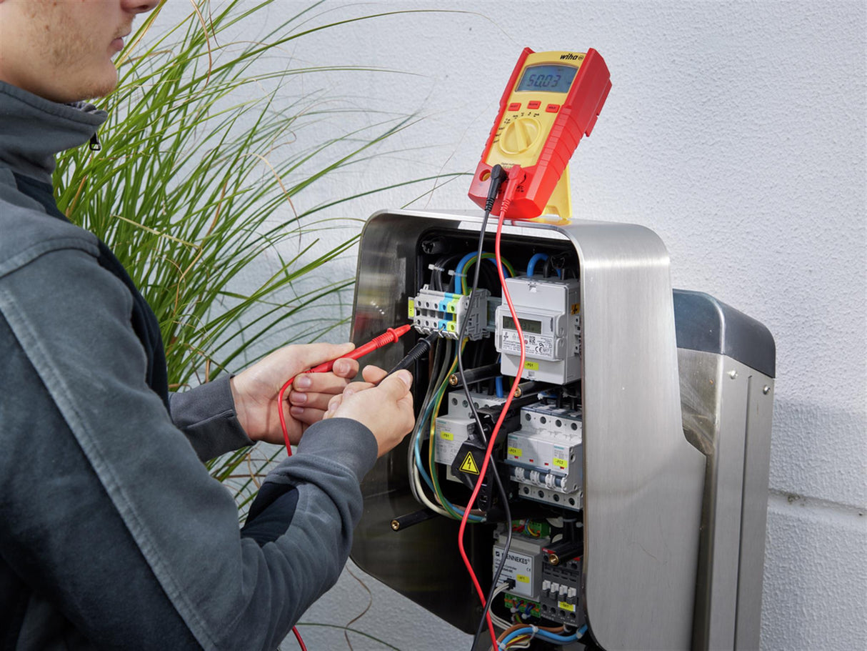 Wiha Digital Multimeter 600 V AC, CAT IV