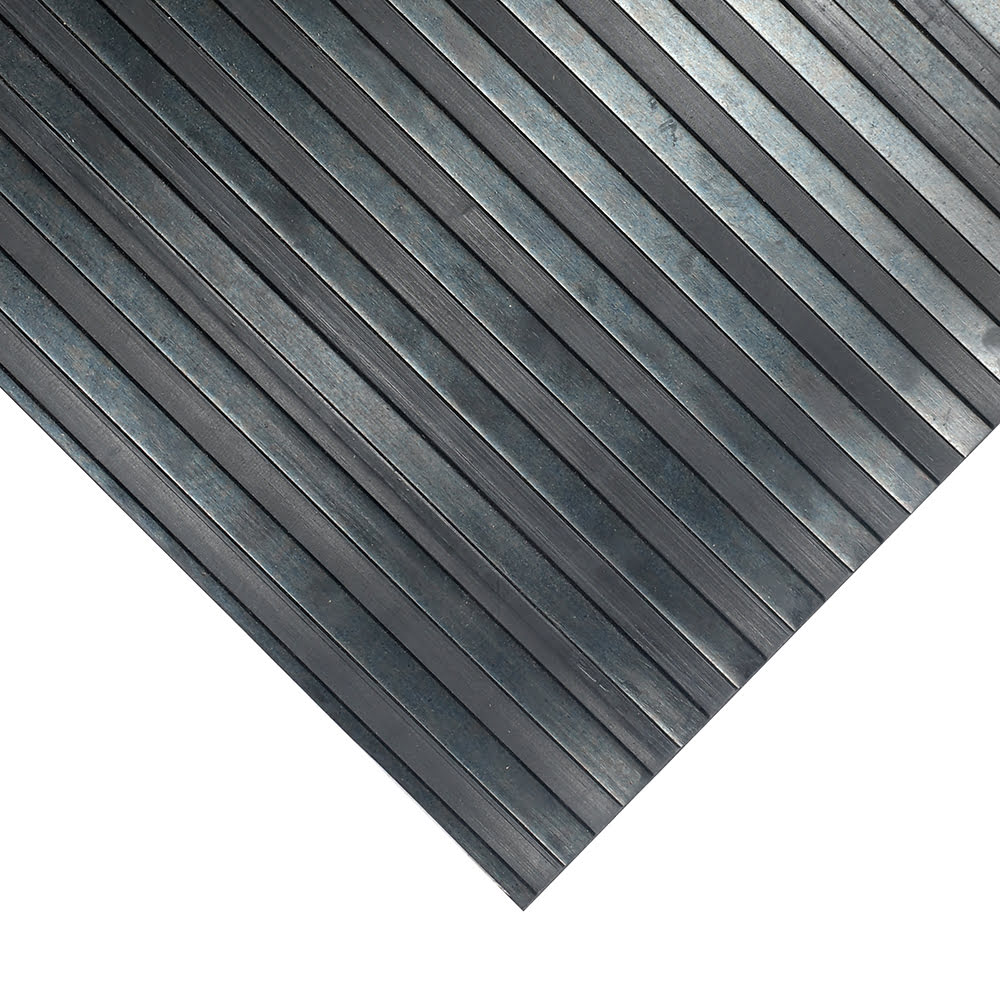 FD Wide Ribbed Garage Mat