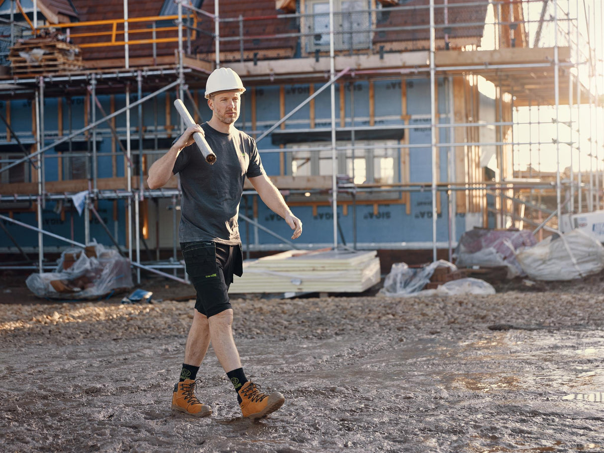 Apache Whistler Black Stretch Holster Shorts