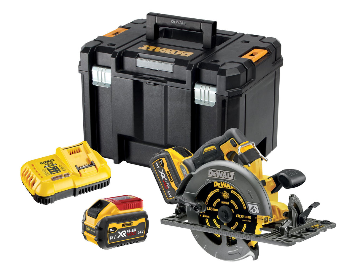 DEWALT DCS579 XR FlexVolt Circular Saw, 190mm