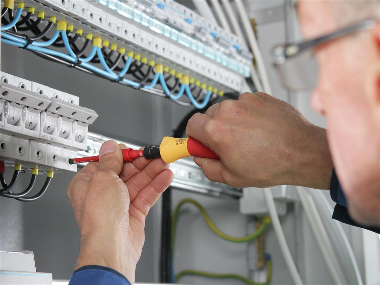 Wiha TorqueVario®-S electric Screwdriver Set, 19 Piece