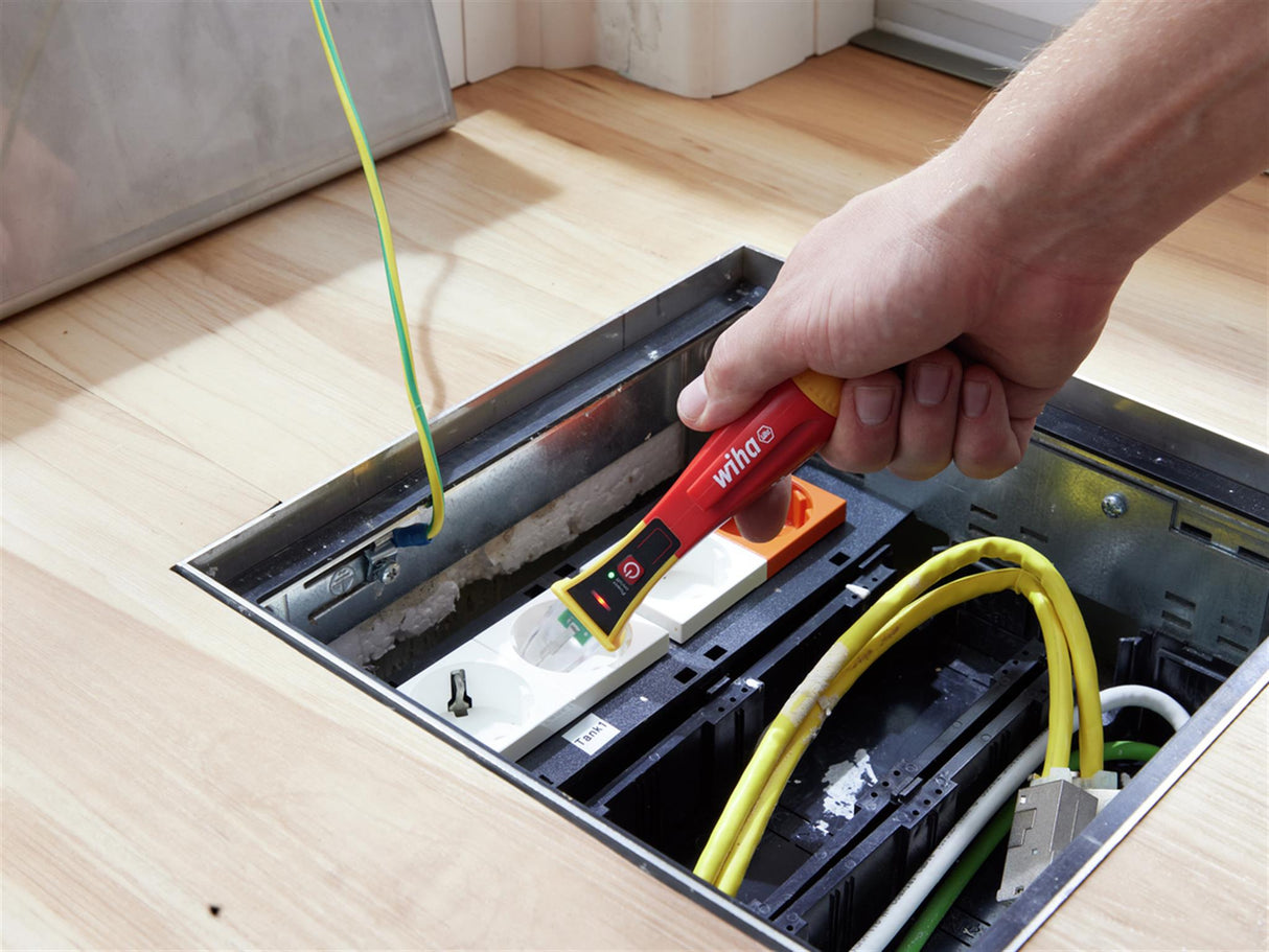 Wiha Non-contact Voltage Detector 90-1000V AC