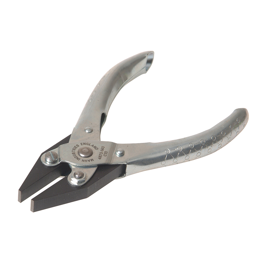 Maun Flat Nose Pliers Smooth Jaw 140mm (5.1/2in)
